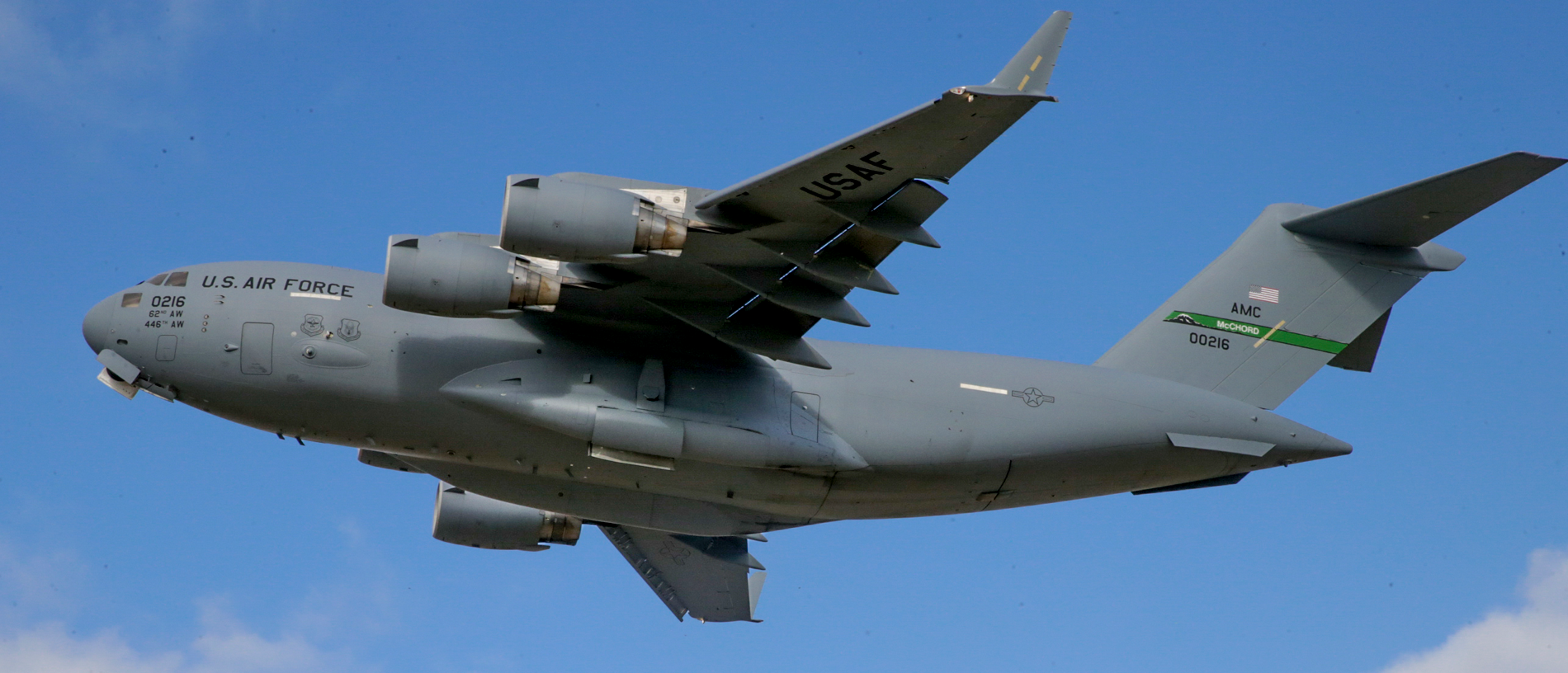 GeminiJets 1:400 Scale USAF C-17 Globemaster III 'Dover AFB' – GMUSA143 Diecast Model (In Stock!)