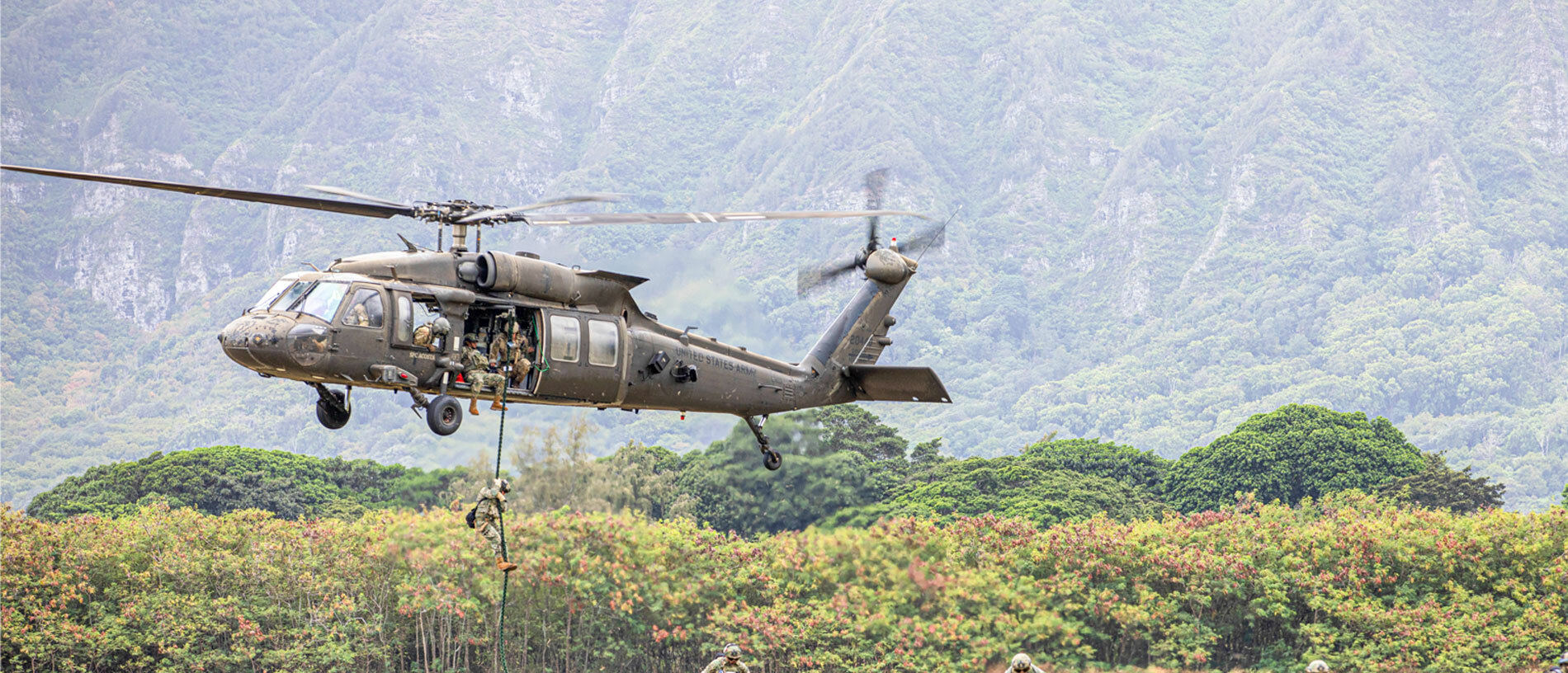 UH-60 Black Hawk UH-60 Black Hawk